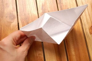 Kako napraviti brod od papira