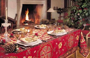 Dekoracija i ukrašavanje stolova za Božić