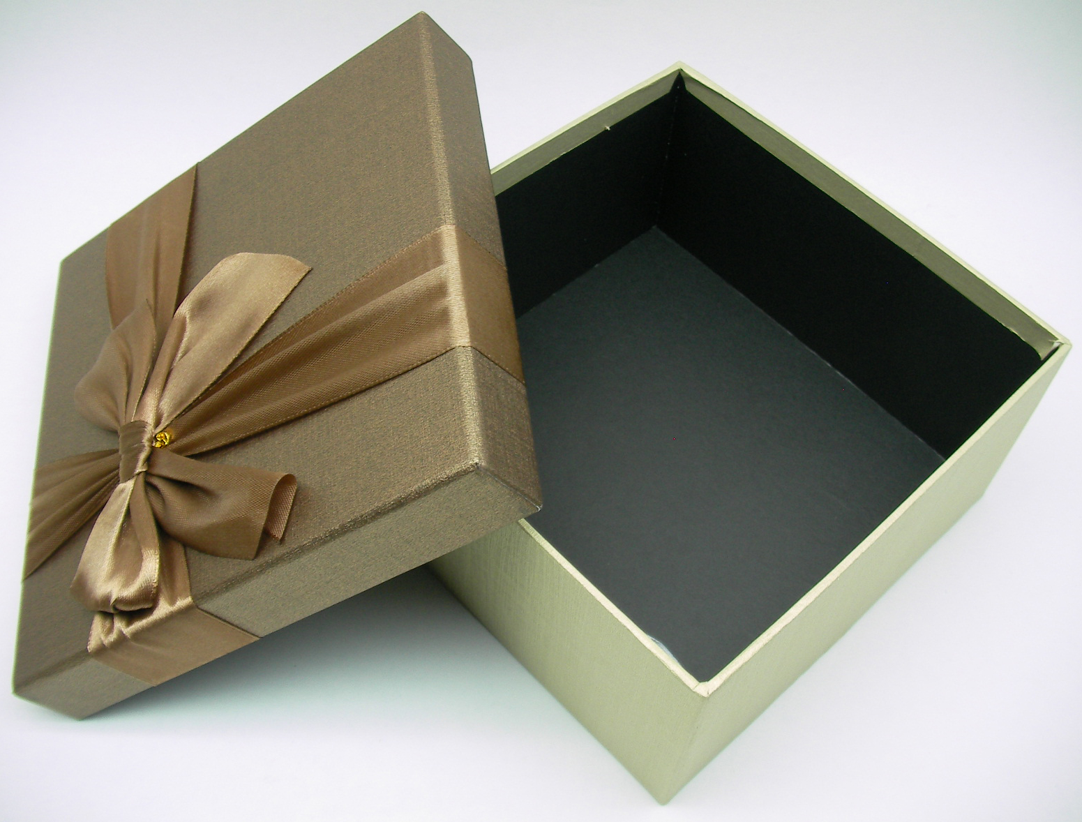 Kako se pravi kutija za poklone?
